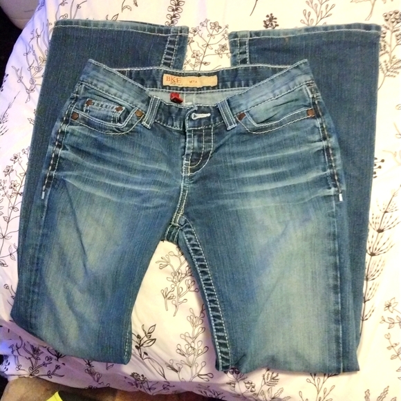 BKE MYA Low Rise Flare Leg Stretch Jeans Women’s Size 26 2 - Picture 1 of 3